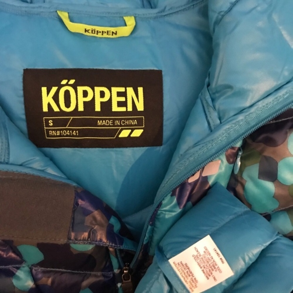 ⛱️Köppen - Blue & Green Camo Hooded Puffer Vest - S - Picture 3 of 3